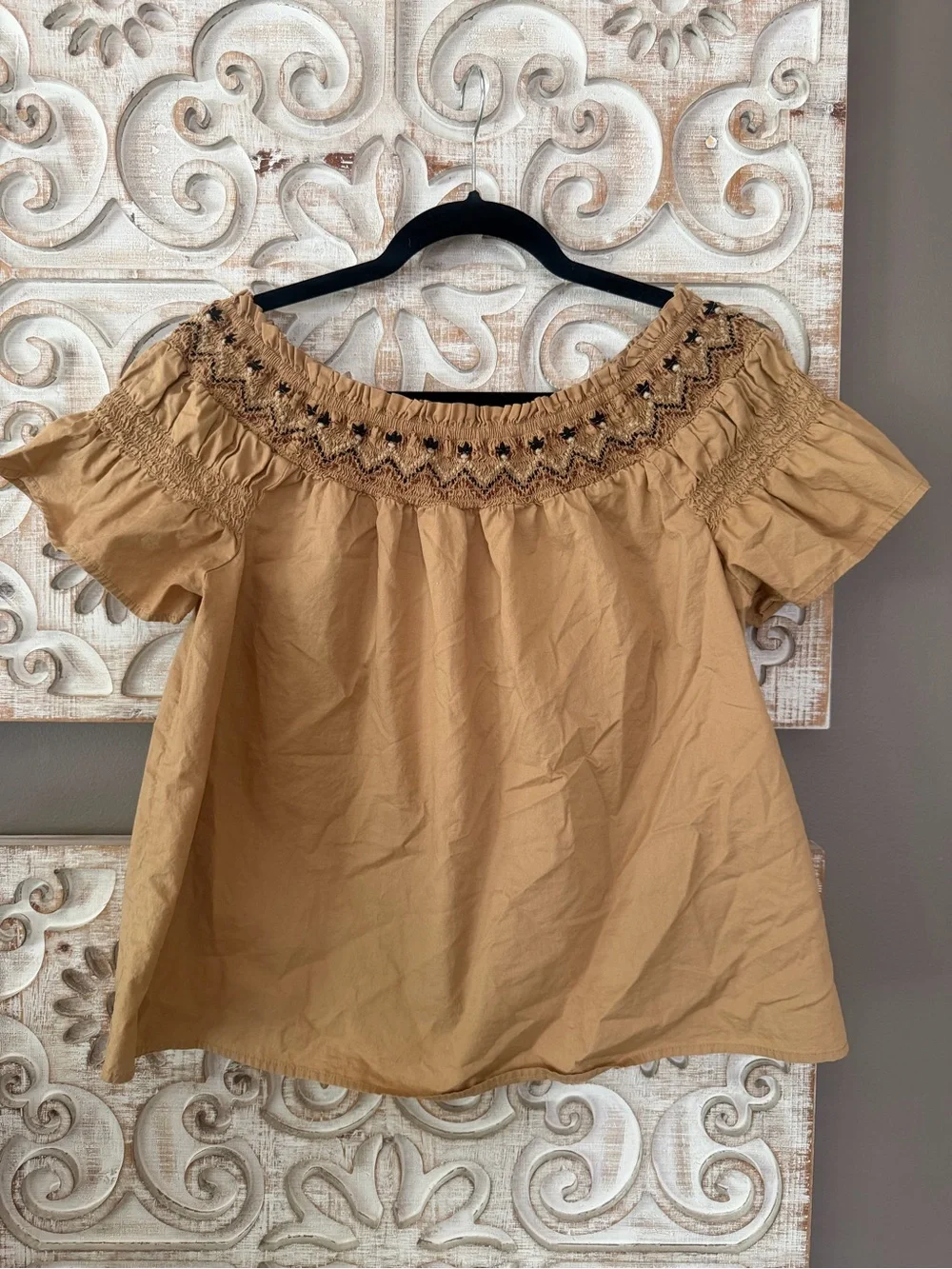 Embroidered Off-Shoulder Smocked Blouse Medium
